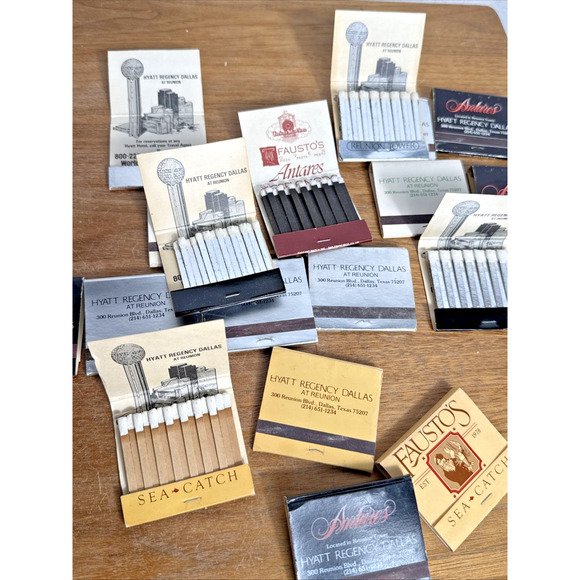 Vintage Hyatt Regency Dallas At Reunion Matchbooks Fausto's Antares Top of Dome - Picture 2 of 10